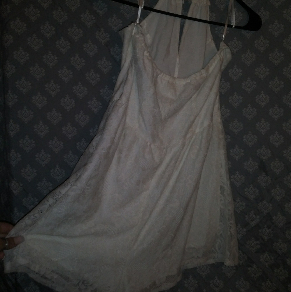 Romper - Picture 2 of 3